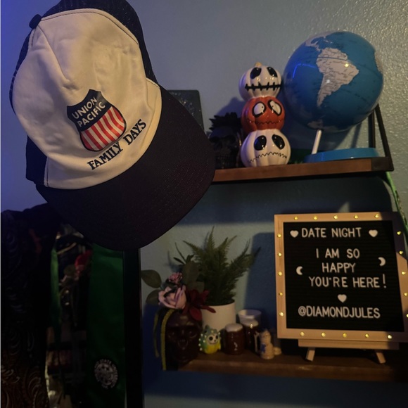 VTG Union Pacific Family Days SnapBack - Picture 2 of 2